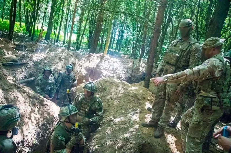 «Коалиция слабых»: Британский эксперт уверен, что Европа не сможет ввести «миротворцев» на Украину