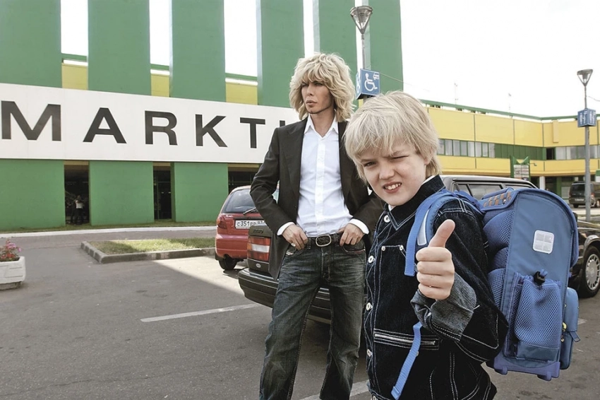 К «звезде в шоке» нагрянули коллекторы: Сын Сергея Зверева набрал кредитов под залог квартиры отца