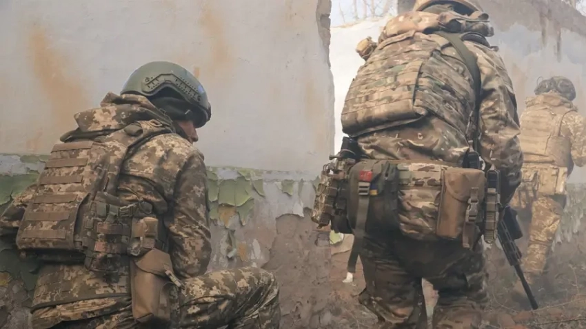 Американская пресса: В Киеве, в отличие от Москвы, приказа на прекращение огня так и не отдали