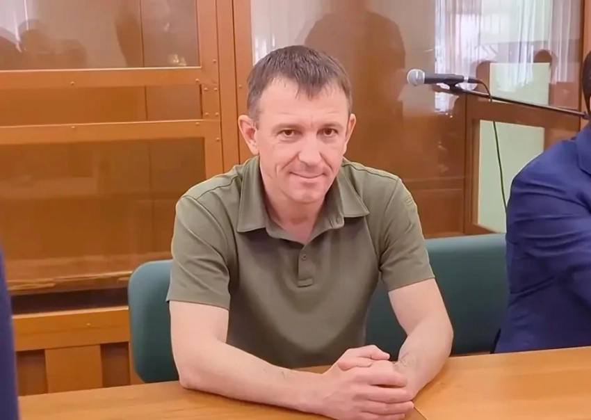 Осужденному сегодня генерал-майору Ивану Попову отказали в отправке в зону СВО