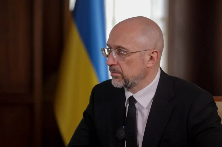 Трамп «прогнулся»? - украинский «премьер» Шмыгаль утверждает, что в ресурсной сделке не будет засчитываться ранее оказанная Украине военная помощь