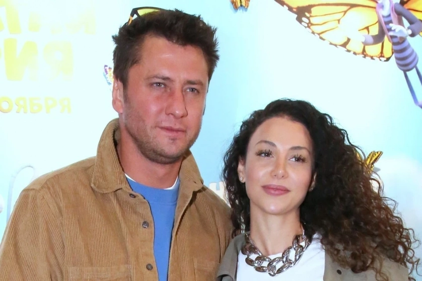 Голубоглазый принц: Прилучный и Брутян показали сына Микаэля