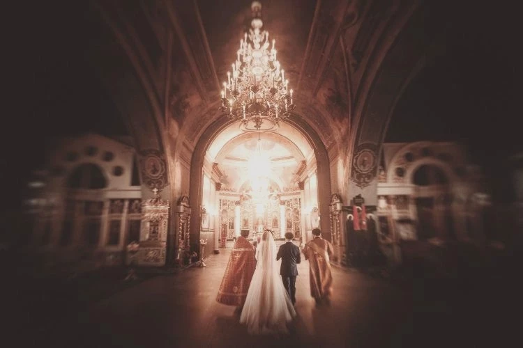 Действительно ли есть «проклятые дни», и почему священники не венчают в определённые даты