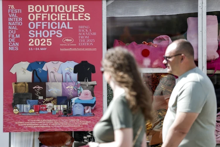 Пафосный мини-бизнес: сколько стоит попасть на красную дорожку Каннского кинофестиваля