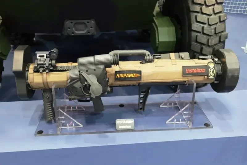 «Солдату лишь нужно навестись на цель»: Испания представила новый гранатомёт Hispano MPW