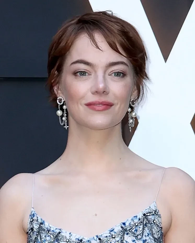 Эмма Стоун, Кейт Бланшетт, Софи Тёрнер и Алисия Викандер на показе Louis Vuitton