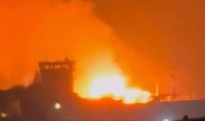 Показаны кадры поражения самолётов ВВС Пакистана в результате индийского удара по авиабазе Нур-Хан