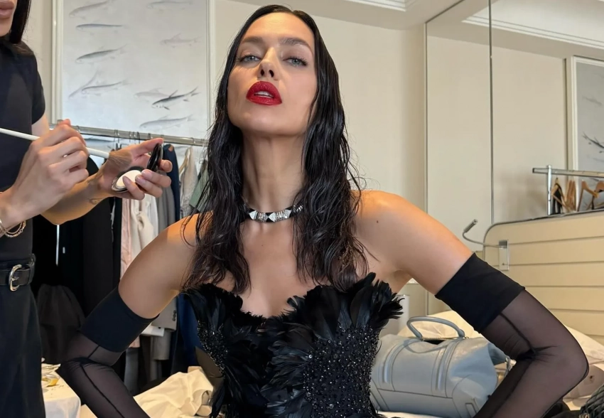 Канны-2025: Ирина Шейк показала детали образа для выхода на красную дорожку в кутюре от Elie Saab