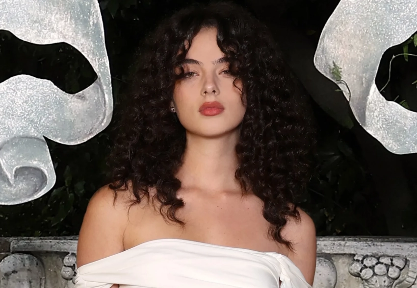 Натали Портман, Дева Кассель и Розамунд Пайк на показе Dior в Риме