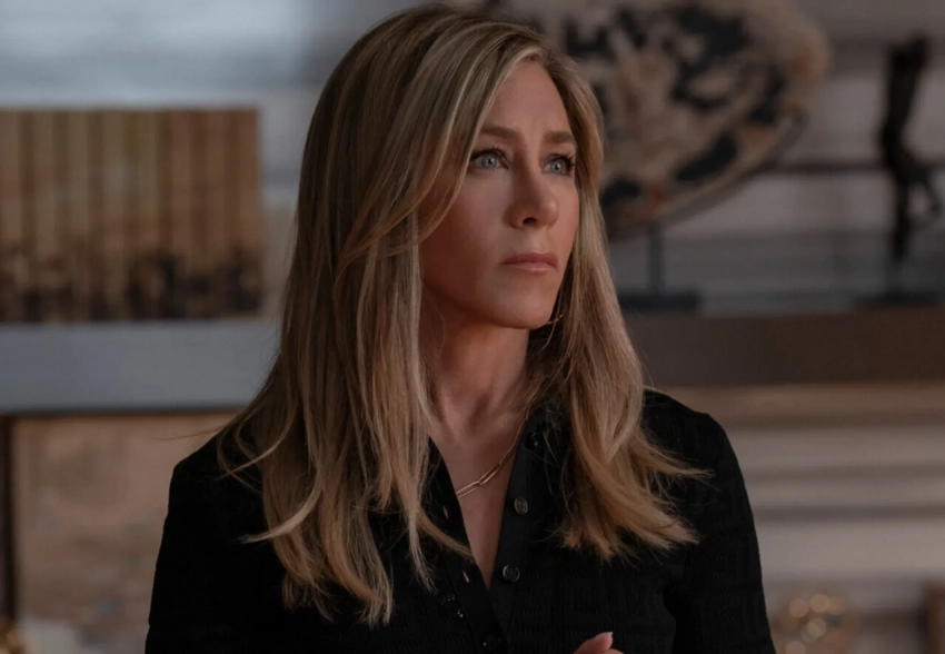 В сети появились новые кадры четвёртого сезона "Утреннего шоу" с Дженнифер Энистон, Риз Уизерспун и Марион Котийяр