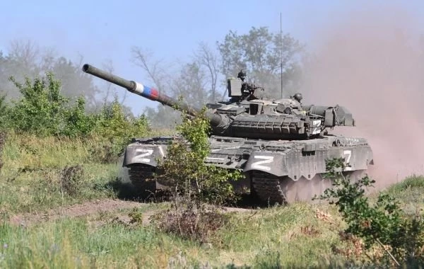 Юрий Подоляка в свежей сводке от 01.06.2025 сообщил о том, что ВС РФ прорвали фронт на Сумском направлении