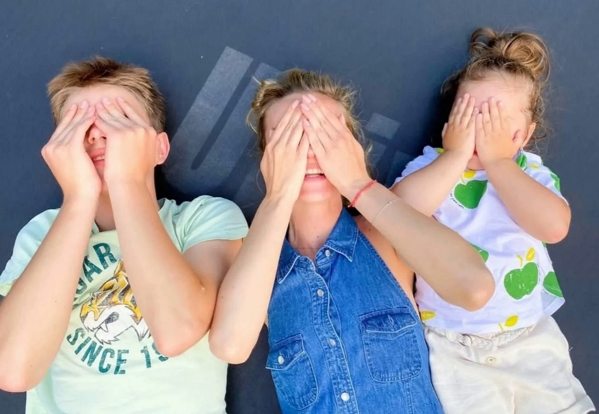 Полина Гагарина, Юлия Пересильд, Ольга Серябкина и другие звёзды поделились семейными фото по случаю Дня защиты детей