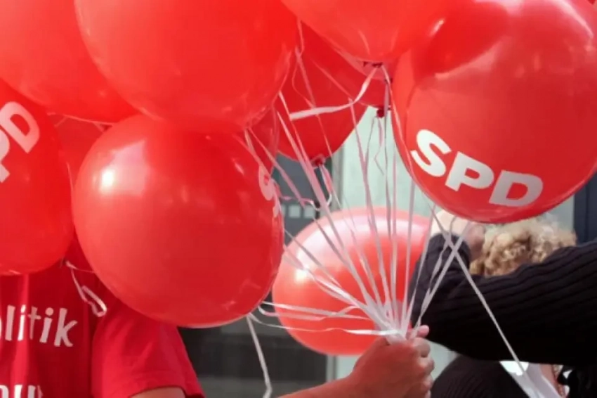 Немецкие социал-демократы потребовали возобновить диалог с Россией о мире и безопасности в Европе