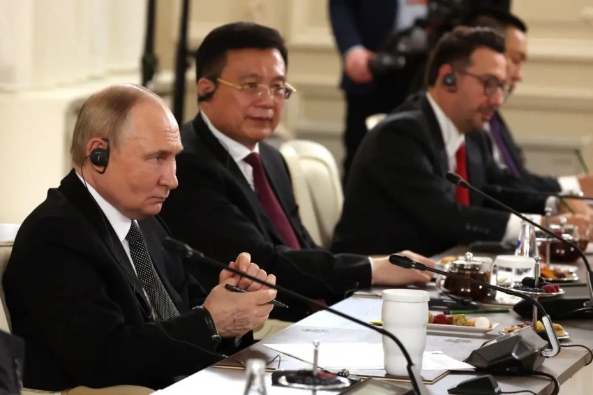 Путин отказался рассуждать на тему ликвидации верховного лидера Ирана