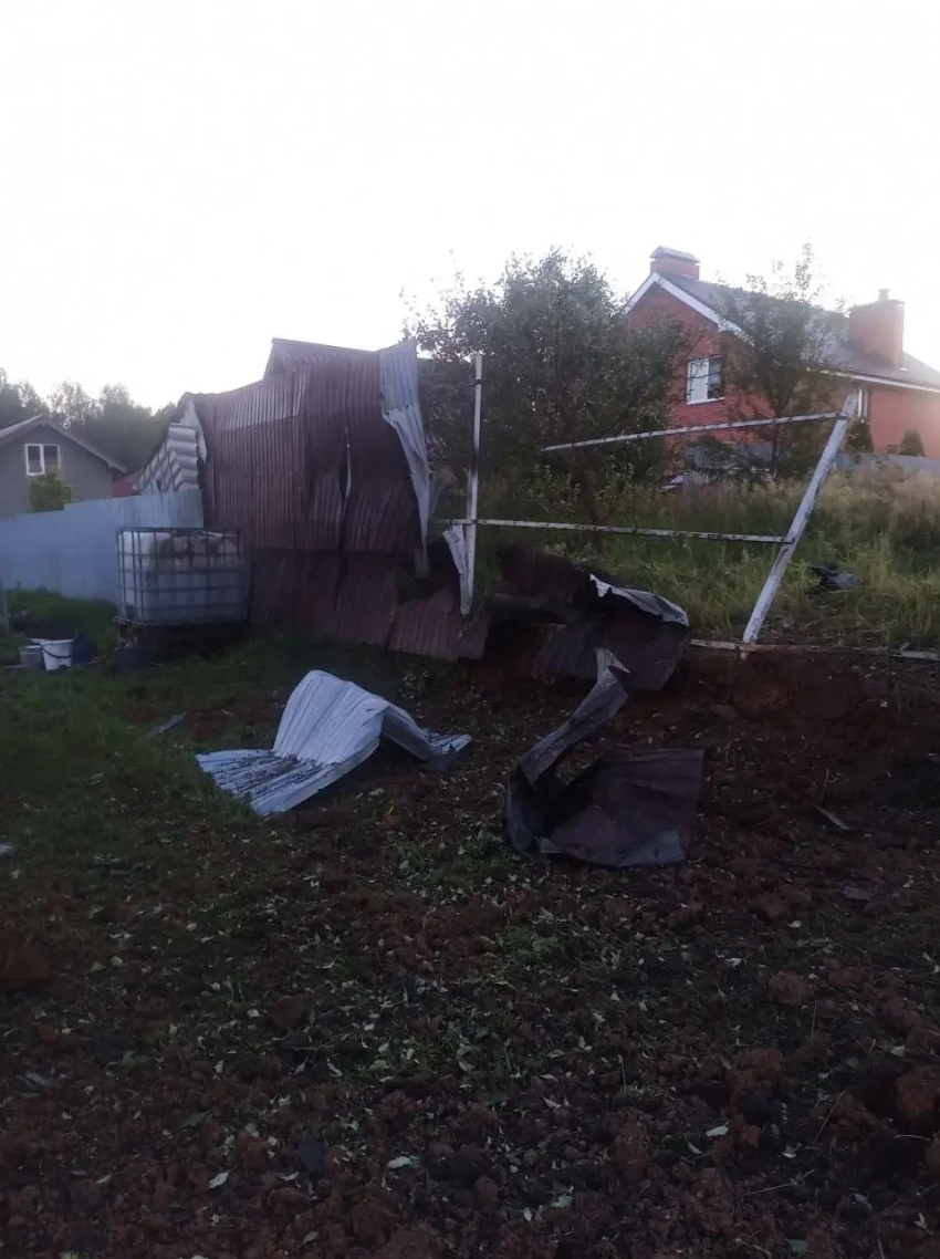 Противник направил несколько групп дронов на Москву, Ростовскую, Брянскую, Воронежскую области, задержано не менее 50 поездов дальнего следования