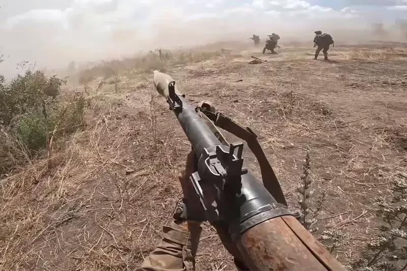 ВС РФ начали сражение за Красный Лиман к югу от Родинского, войдя в село со стороны прудов