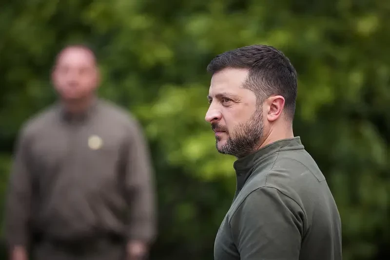 «Он злой и грустный» – британский эксперт о реакции Зеленского на сообщение о встрече Путина и Трампа