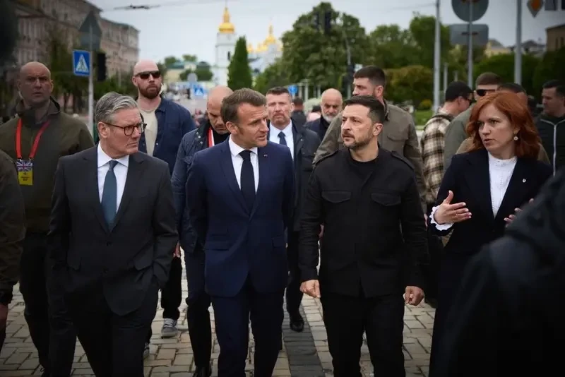 Европа пообещала Зеленскому разместить на Украине «силы сдерживания»