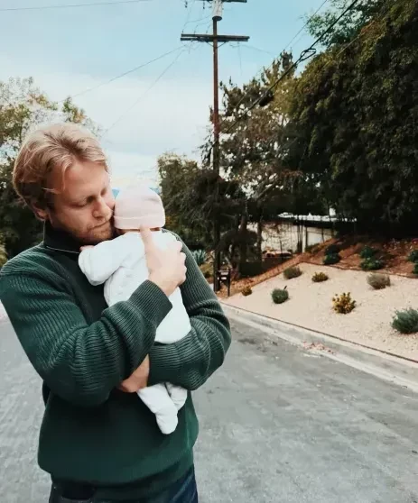 Светлана Устинова, которая недавно впервые стала мамой, отдыхает с мужем на Лазурном Берегу