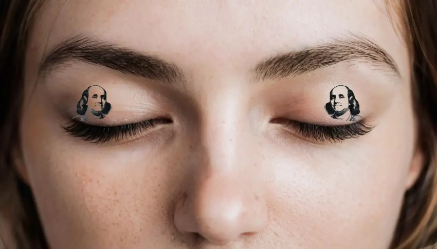 Идёт четвёртый год СВО, а СМИ продолжают про курс доллара и евро