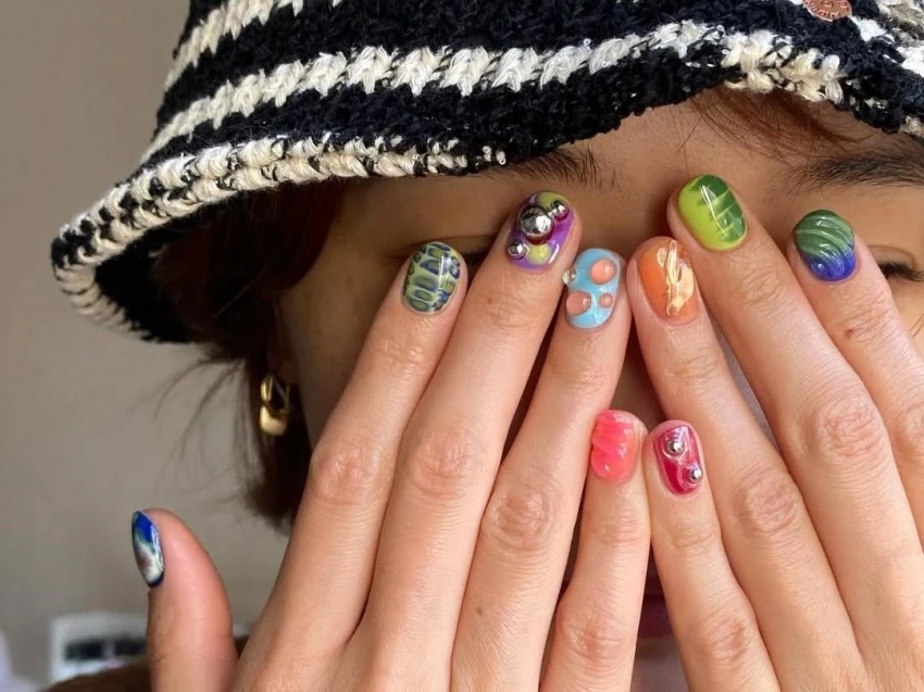 Маникюр хорошего настроения: главный бьюти-антидепрессант сезона «дофаминовые ногти»