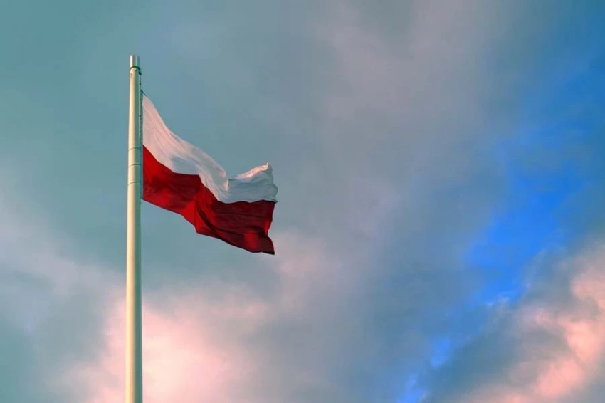 «Коалиция желающих» поставила Польшу в весьма противоречивое положение