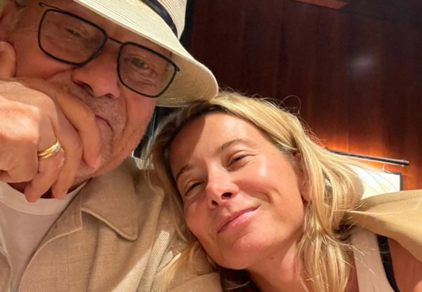 "Это не просто фотографии, это наша жизнь". Юлия Высоцкая опубликовала архивные снимки из фотосессии с Андреем Кончаловским