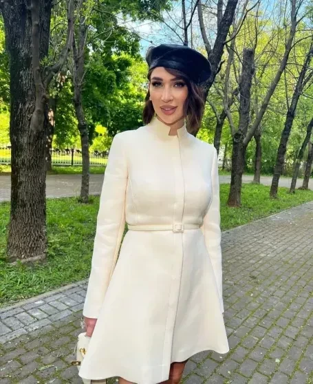 Венеция-2025: супермодель Стелла Максвелл вышла на красную дорожку в платье российского бренда Anastasia Zadorina Couture