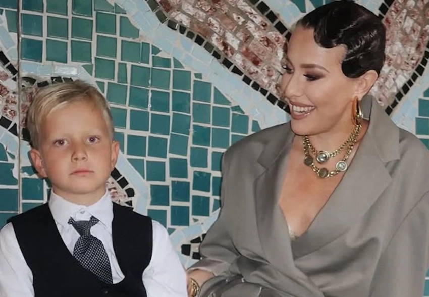 Ксения Собчак отвела сына Платона во второй класс